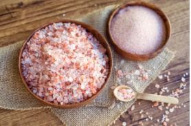 PinkSalt #SeaSalt #HealthyLiving #NutritionTips #SaltComparison #HimalayanSalt #MineralSalt #NaturalSalt #HealthBenefits #ModerationIsKey
